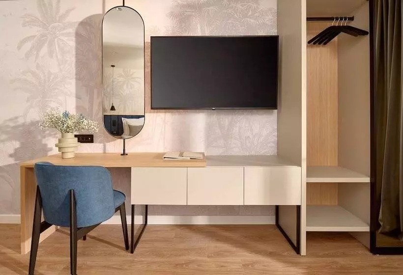 هتل Moeesy, Blue & Green Oasis