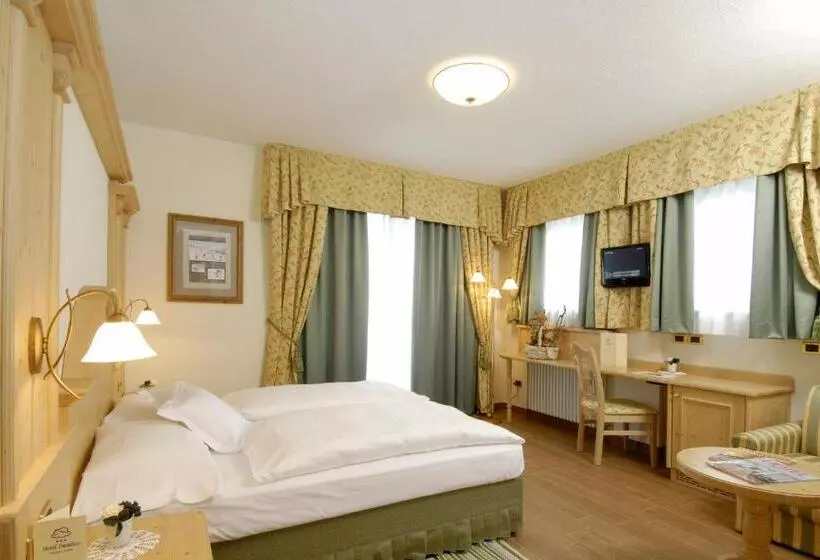 Отель Paradise Lodge