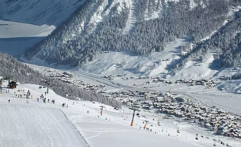 Отель Paradise Lodge