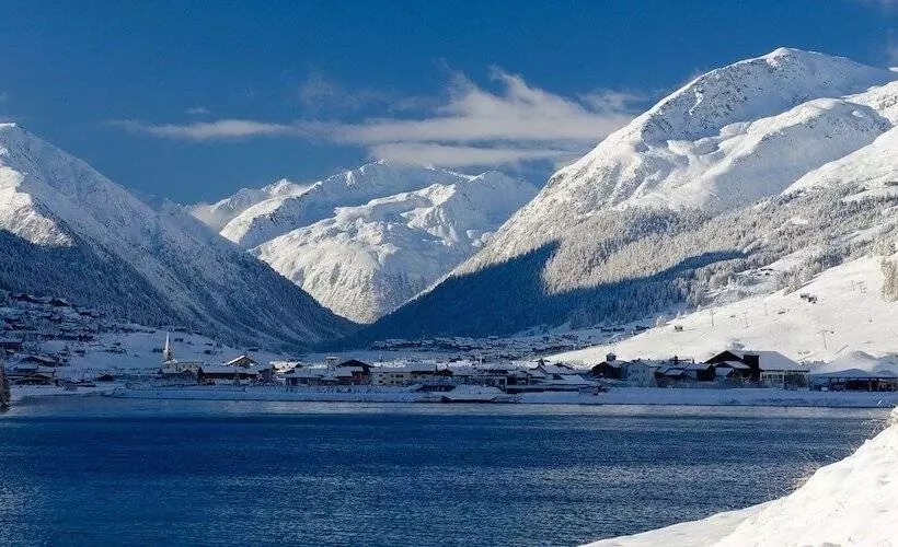 Отель Paradise Lodge