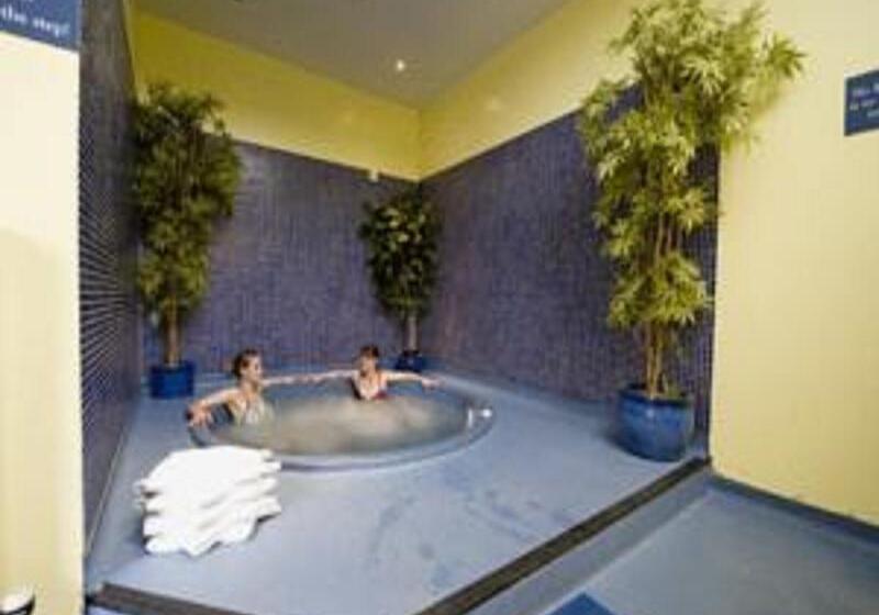 호텔 Stoke Rochford Hall