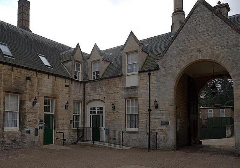 호텔 Stoke Rochford Hall