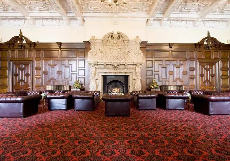 Отель Stoke Rochford Hall