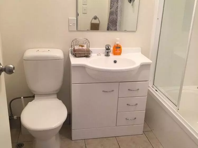 مُتل Ascot Motor Lodge