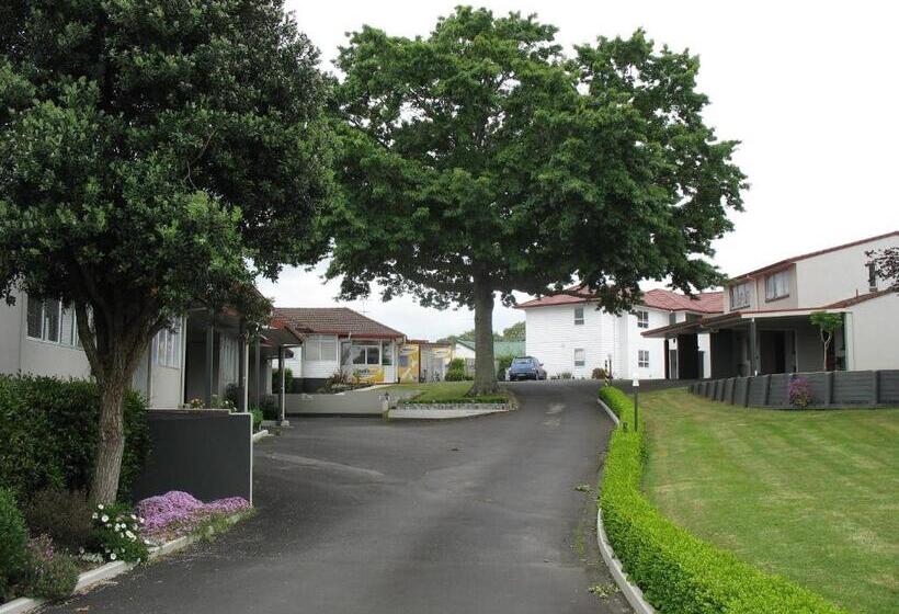 מוטל Touchwood Motor Lodge