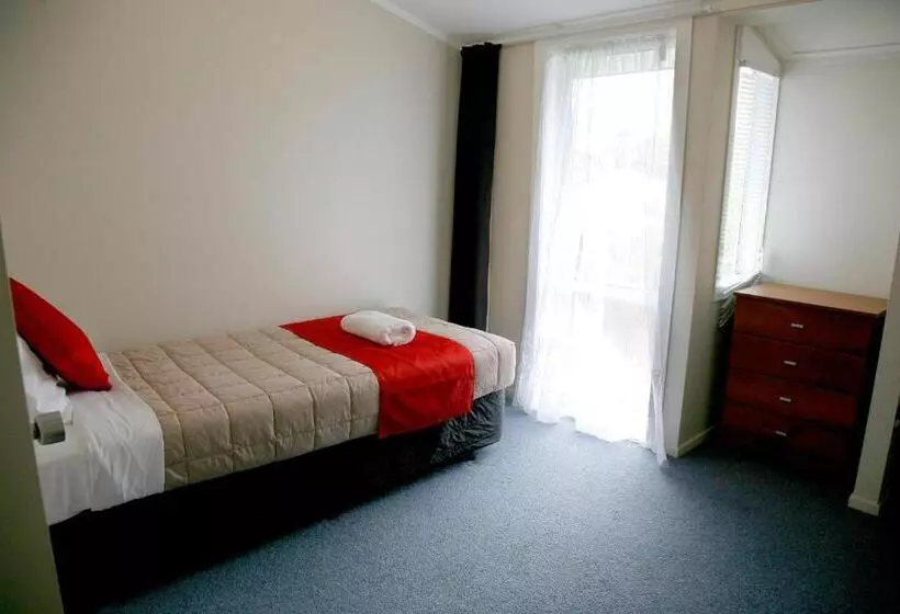 汽车旅馆  Touchwood Motor Lodge