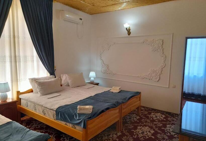 Boutique Hotel Parvina