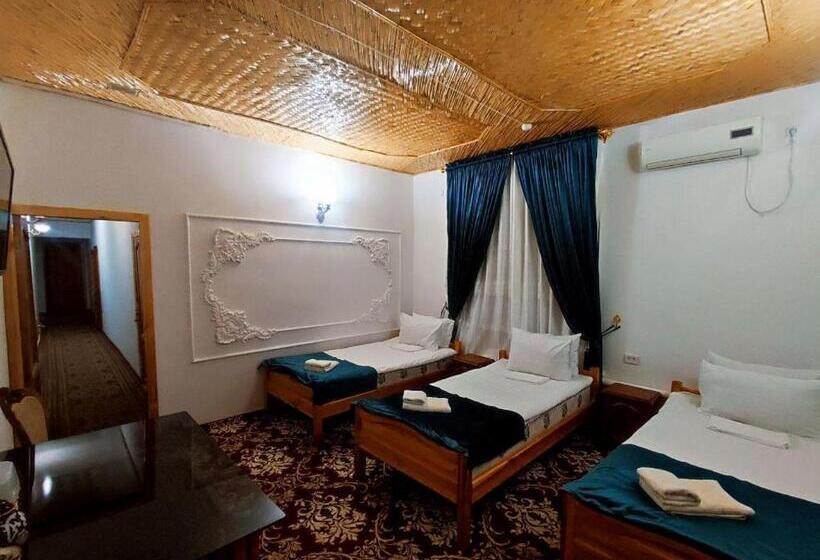 Boutique Hotel Parvina