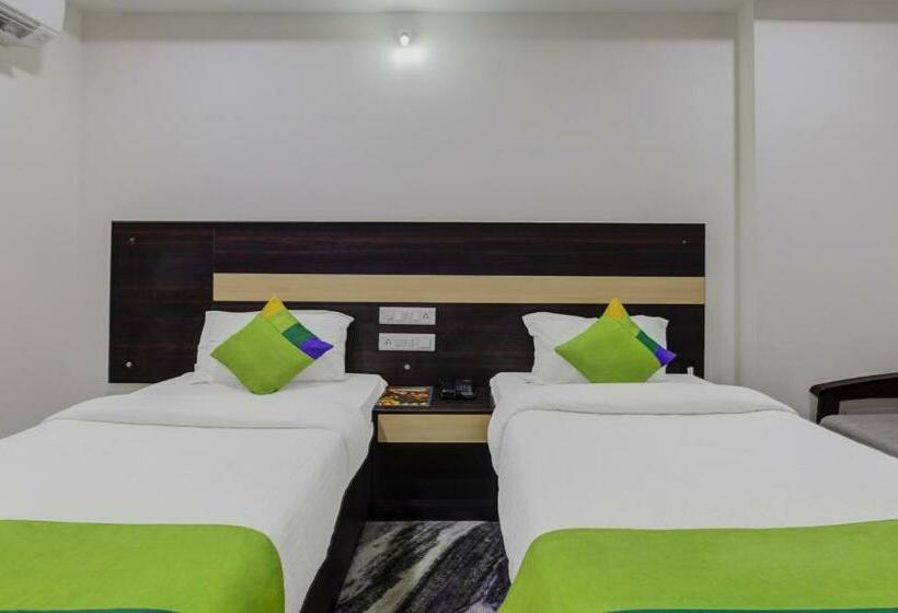 Отель Royal Dezire Udaipur