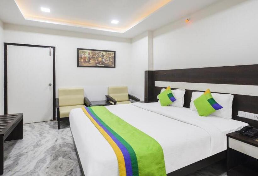 Отель Royal Dezire Udaipur