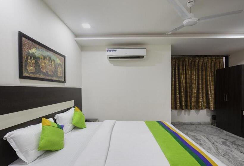 Отель Royal Dezire Udaipur