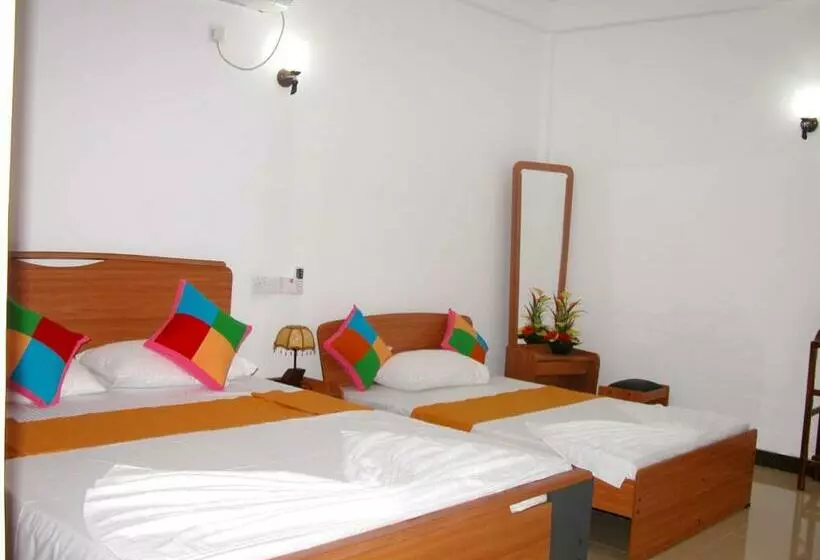 Majatalo Sigiri Regal Residence