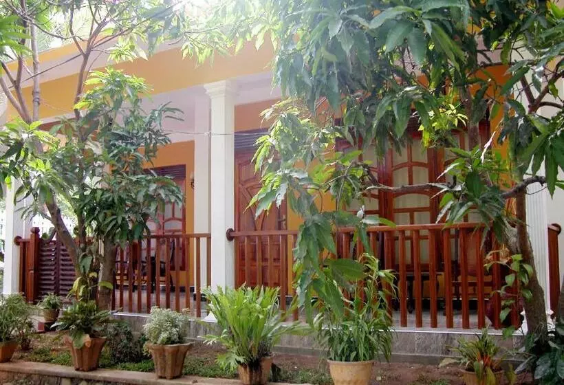 Majatalo Sigiri Regal Residence