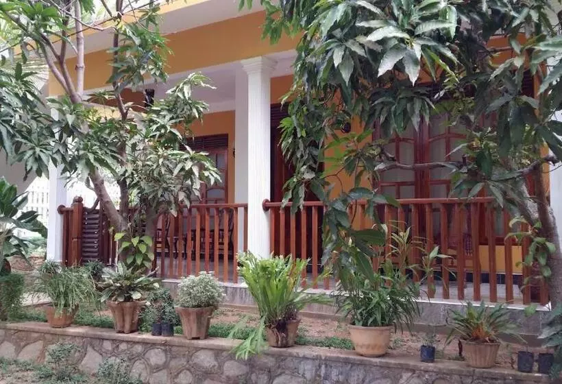 Majatalo Sigiri Regal Residence