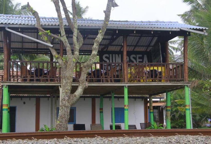 پانسیون Sun And Sea