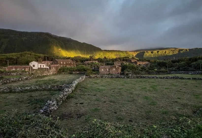 ホテル Aldeia Da Cuada