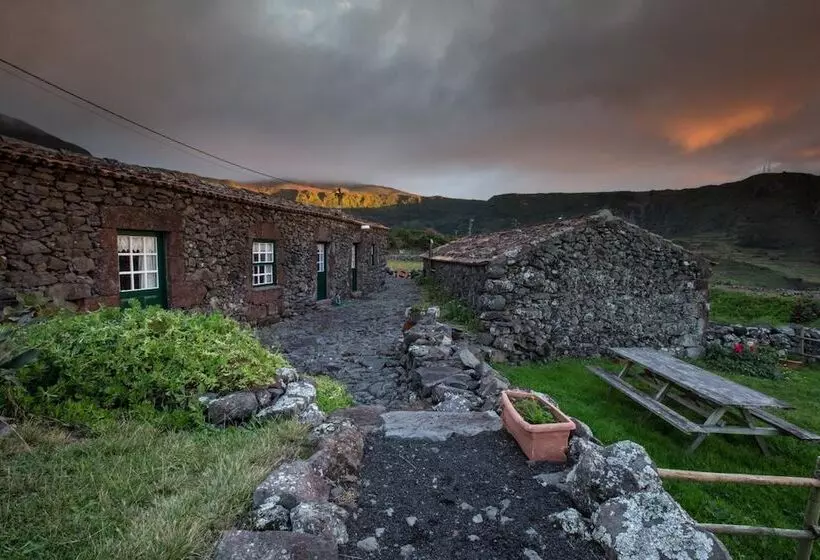 ホテル Aldeia Da Cuada