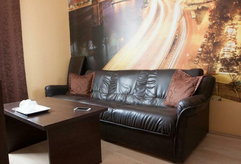 هتل Poarta Transilvaniei