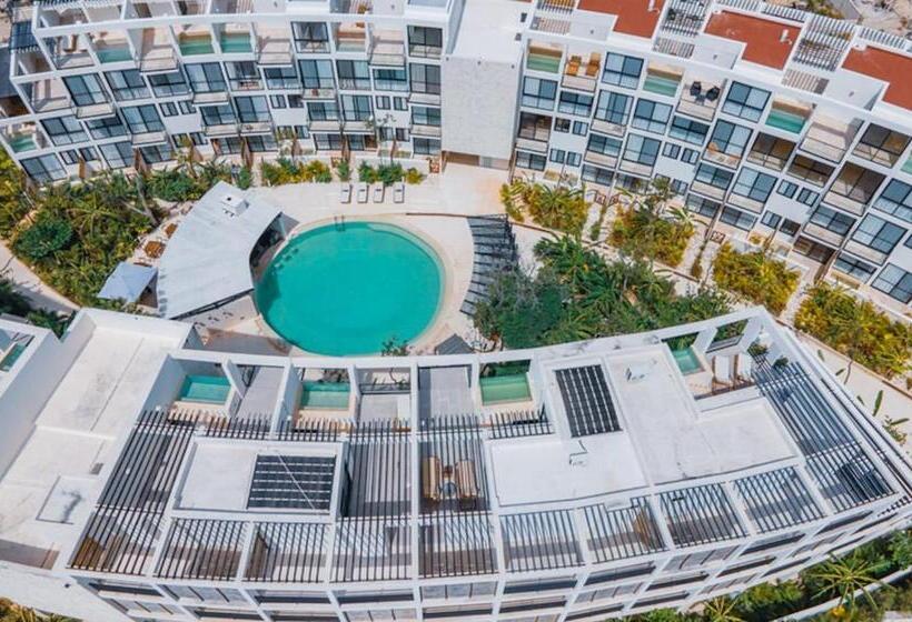 Resort The Waves Tulum By Bnb Experience