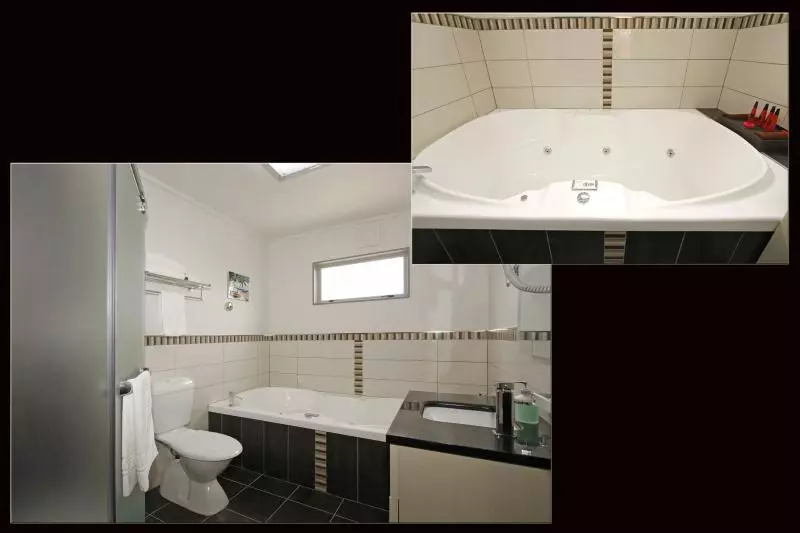 151 On London Motel & Conference Centre