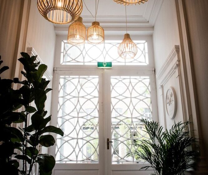 Fitz Roy Urban Hotel, Bar And Garden