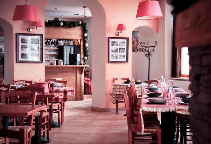 هتل Auberge Du Val Joli