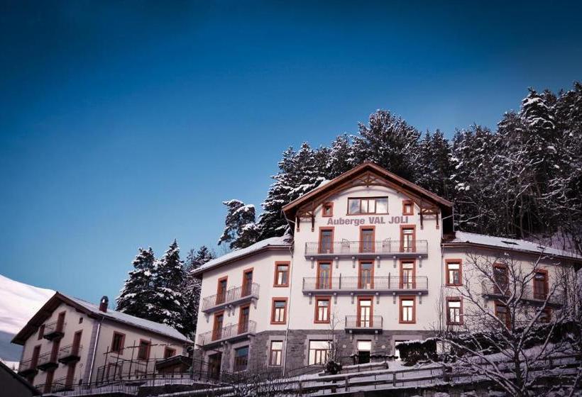 هتل Auberge Du Val Joli