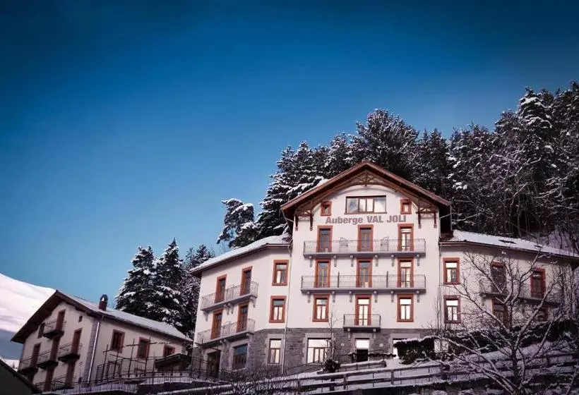 هتل Auberge Du Val Joli