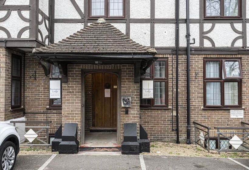 فندق Barrington Lodge