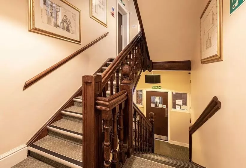 Hotel Barrington Lodge