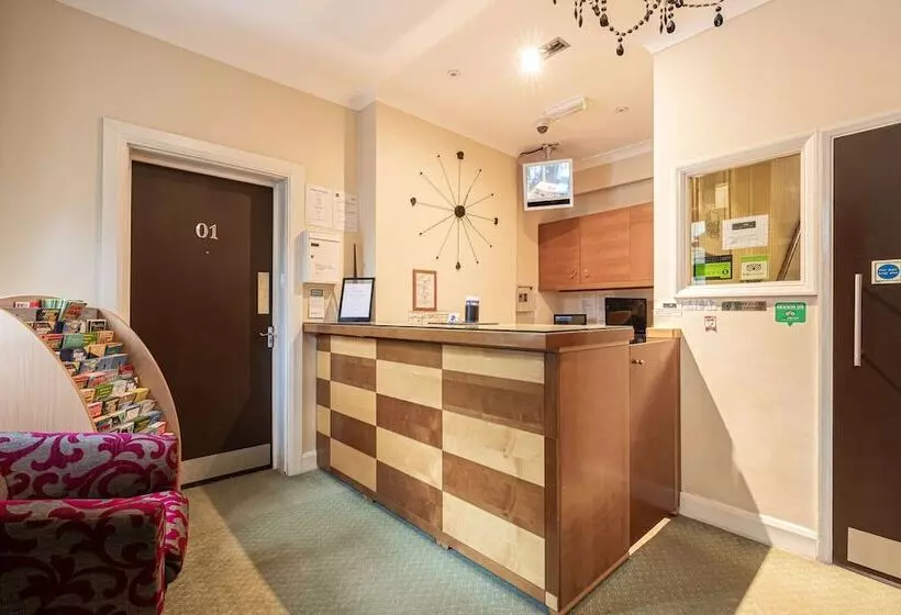 Hotel Barrington Lodge