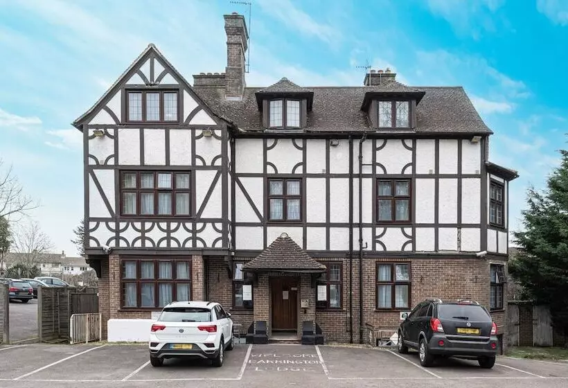 Hotel Barrington Lodge