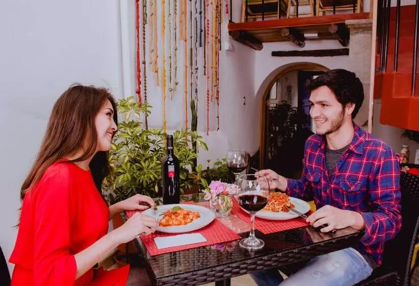 בית מלון כפרי Casona Les Pleiades