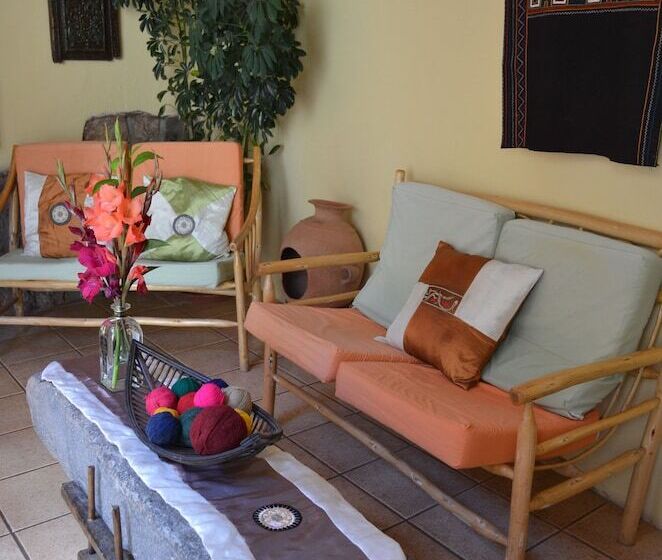 Hotel Casona Les Pleiades