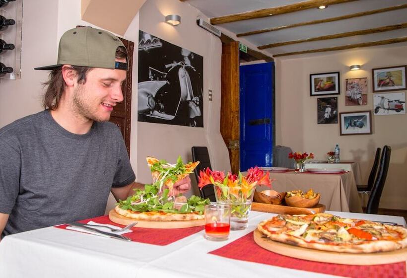 Hotel Casona Les Pleiades