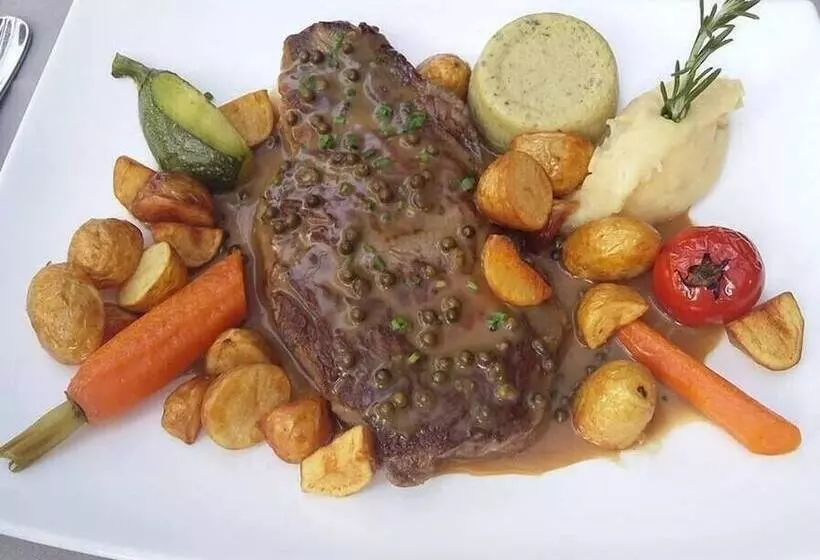 هتل Hôtel Spa Les Alpes