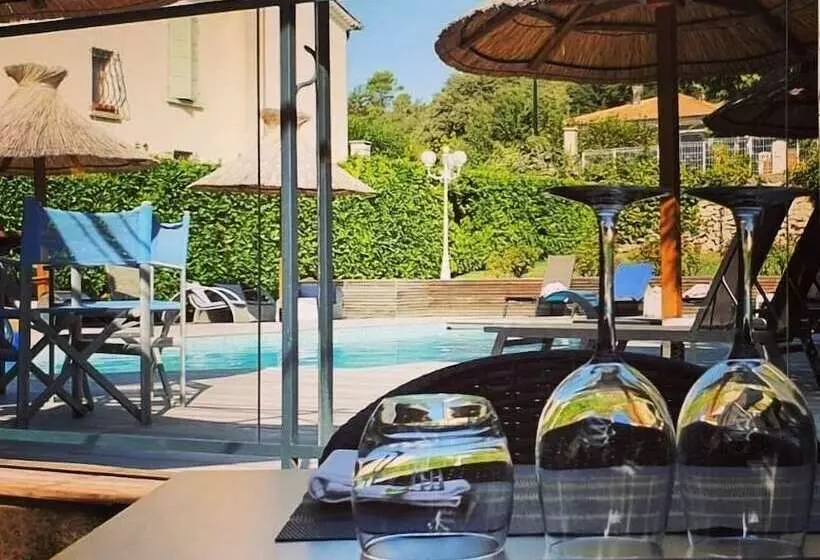 هتل Hôtel Spa Les Alpes