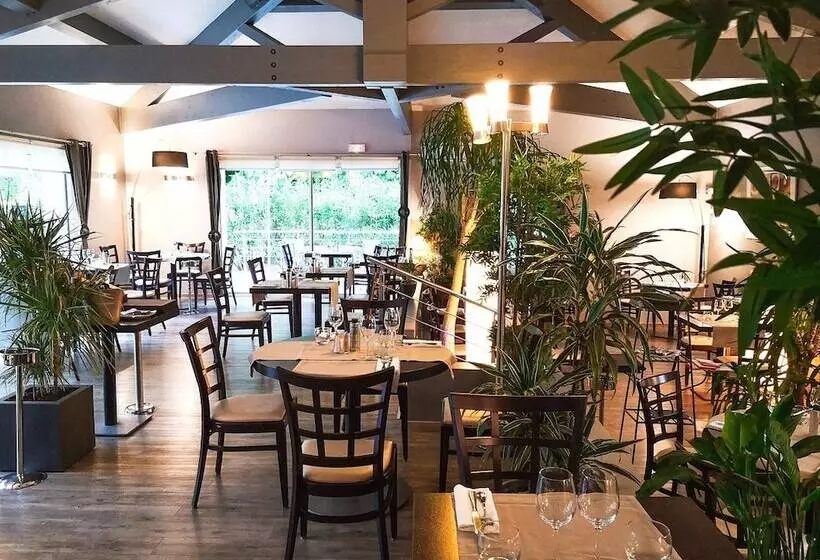 هتل Hôtel Spa Les Alpes