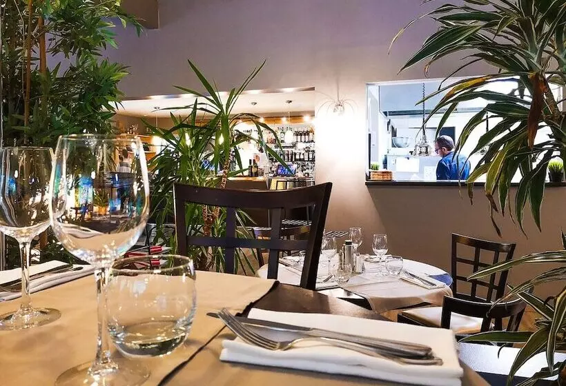 هتل Hôtel Spa Les Alpes