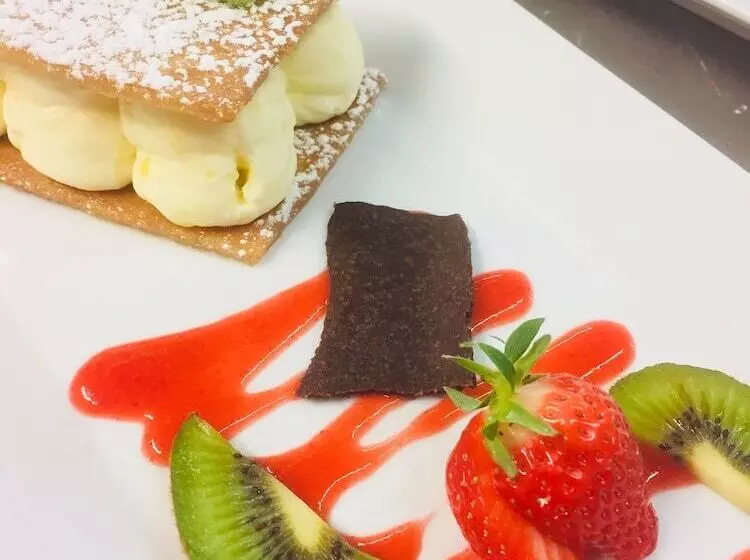 هتل Hôtel Spa Les Alpes