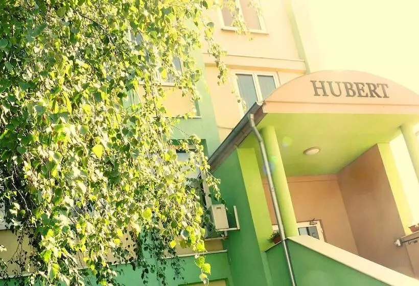 בית מלון כפרי Hubert Nove Zamky