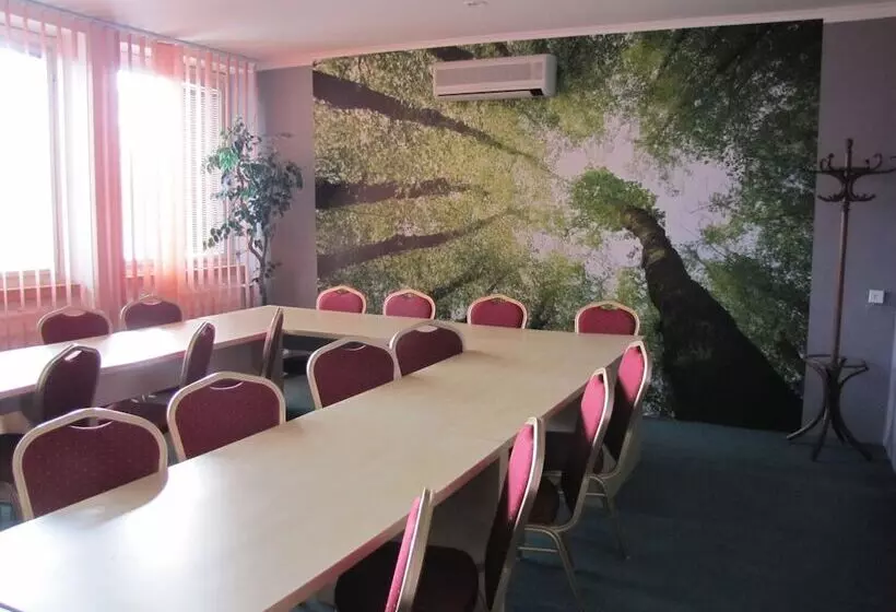 בית מלון כפרי Hubert Nove Zamky