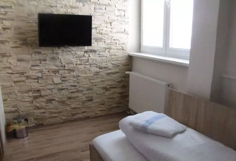 בית מלון כפרי Hubert Nove Zamky