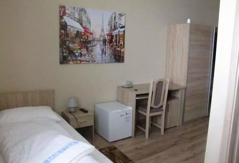 בית מלון כפרי Hubert Nove Zamky