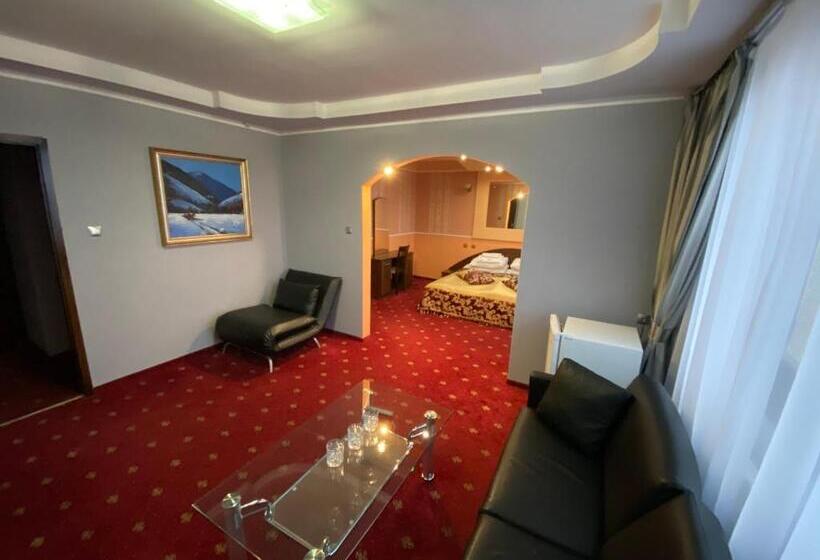 فندق Intourist Zakarpattia