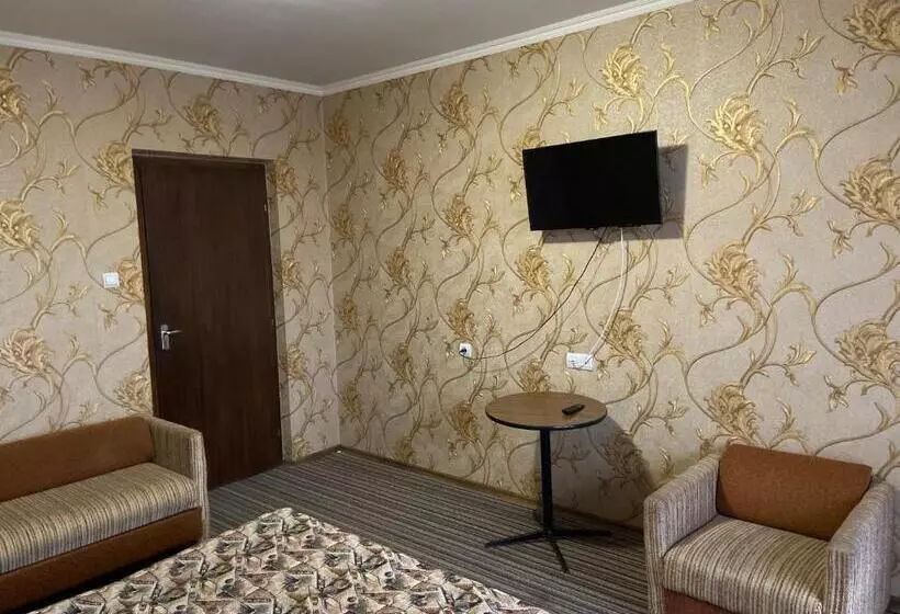 هتل Intourist Zakarpattia