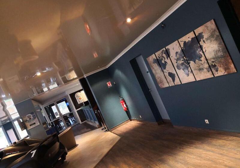 בית מלון כפרי Kyriad Laon