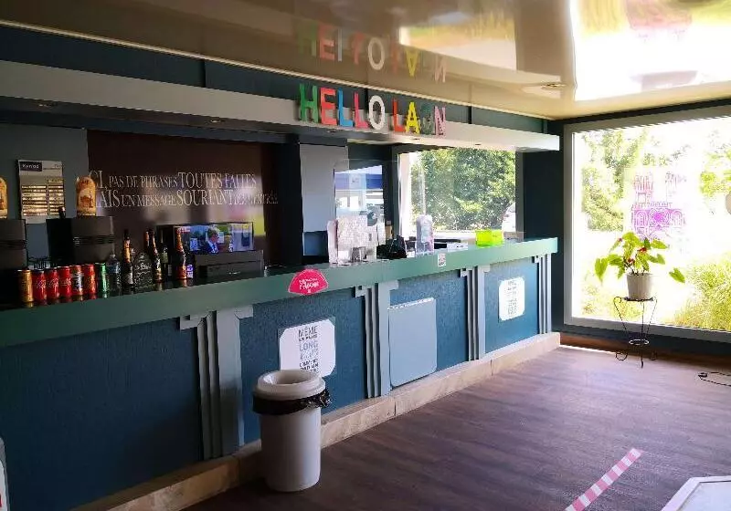 ホテル Kyriad Laon