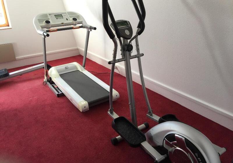 בית מלון כפרי Kyriad Laon