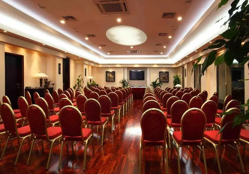 هتل Monte Casa Spa & Wellness